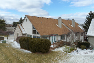 Saddlebrook in Toledo, OH - Building Photo - Building Photo