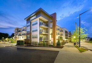 125 Milton Ave SE in Atlanta, GA - Building Photo
