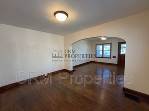 933 N Linwood Ave in Indianapolis, IN - Building Photo - Building Photo