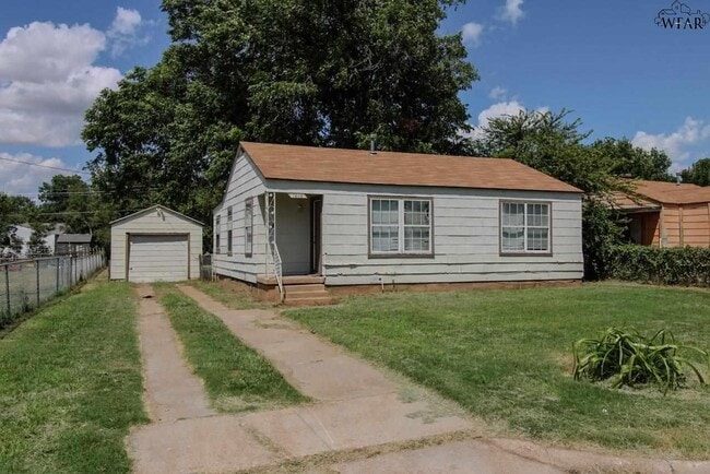 1640 Hawes Ave in Wichita Falls, TX - Building Photo - Building Photo