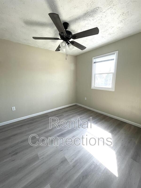 property at 605 N 9th St