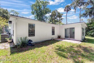 593 Palmera Dr E in Palm Valley, FL - Building Photo - Building Photo