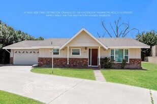 200 N Miller St in Mesa, AZ - Building Photo