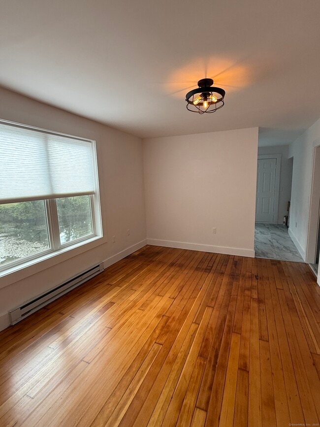 124 Main St in Deep River, CT - Building Photo - Building Photo