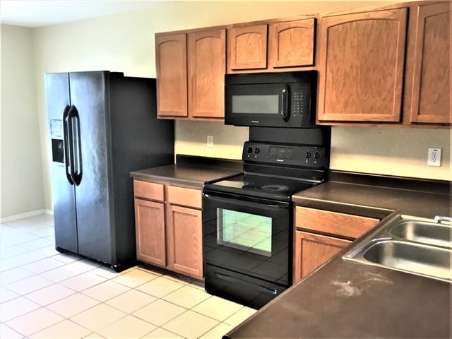 6923 Opal Clfs in Converse, TX - Foto de edificio - Building Photo