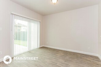 1954 Pin Oak Ln in Lancaster, TX - Building Photo - Building Photo