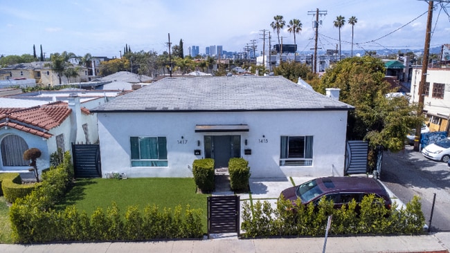 property at 1415 Stearns Dr