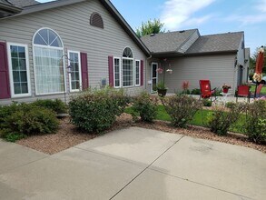 4940 36 Pl NW in Rochester, MN - Building Photo - Building Photo