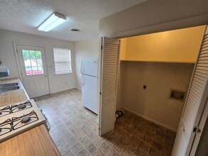 311 Branders Bridge Rd in Colonial Heights, VA - Building Photo - Building Photo
