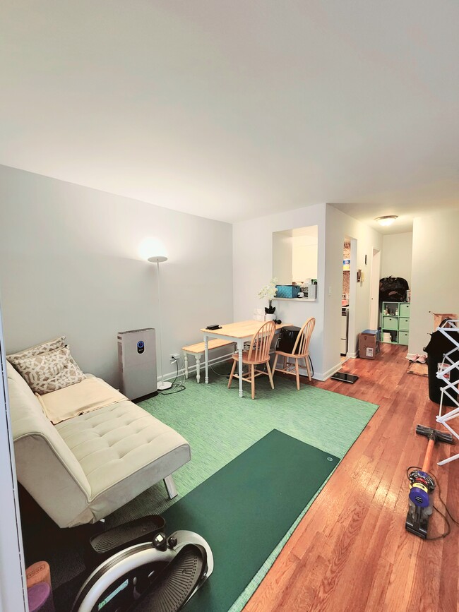 337 E 33rd St in New York, NY - Foto de edificio - Building Photo