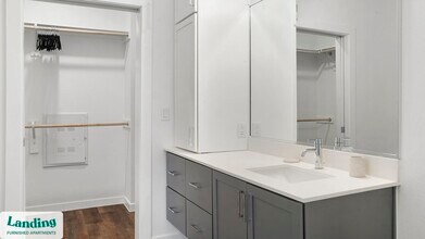 5511 Caprock Smt Dr, Unit 1409 in Bee Cave, TX - Foto de edificio - Building Photo