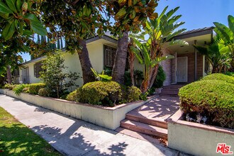 180 Highland Ave in Los Angeles, CA - Building Photo - Building Photo