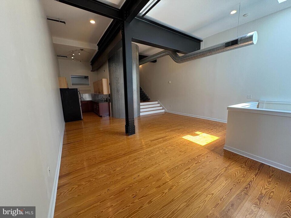 1222 S Broad St-Unit -I in Philadelphia, PA - Building Photo