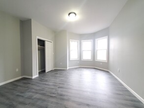 220 N 5th St, Unit 2 in Newark, NJ - Building Photo - Building Photo