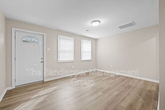 5605 Aldrich Ave in North Charleston, SC - Building Photo - Building Photo