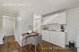 383 Wood St in Mansfield, OH - Building Photo - Building Photo