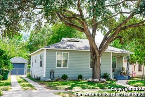 1926 Hicks Ave in San Antonio, TX - Building Photo - Building Photo