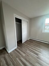 80 Summit St, Unit 1 in Woonsocket, RI - Building Photo - Building Photo