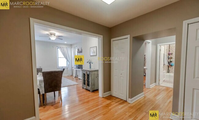 1404 Commonwealth Ave, Unit 5 in Boston, MA - Building Photo - Building Photo
