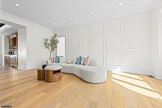 31 Seaside Ct in Margate City, NJ - Foto de edificio - Building Photo