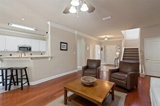 102 Triton Ct in Lakeway, TX - Building Photo - Building Photo