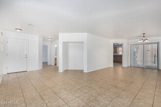 2261 S Ponderosa Dr in Gilbert, AZ - Building Photo - Building Photo