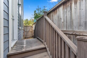 1221 W 23rd St in Houston, TX - Building Photo - Building Photo