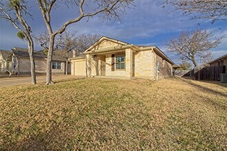 713 Hedgewood Dr in Georgetown, TX - Building Photo - Building Photo
