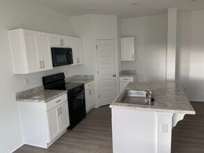 6721 SW Dignity Ave in Bentonville, AR - Building Photo - Building Photo