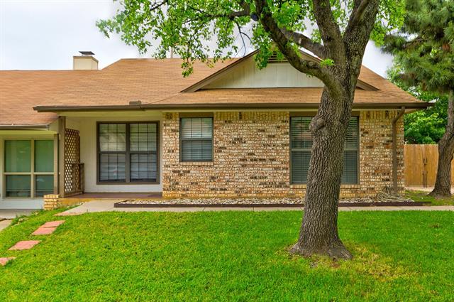 property at 3005 Kathleen Ln