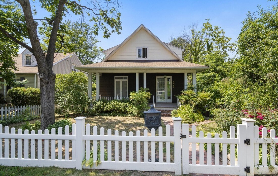 5502 Arabia Ave in Baltimore, MD - Building Photo