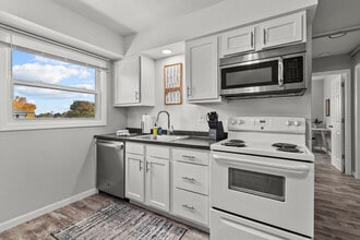 826 W Weiland Ave in Appleton, WI - Building Photo - Building Photo