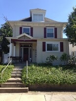 411 W Main St, Unit C in Hummelstown, PA - Building Photo