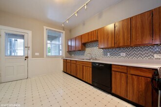 3041 N Southport Ave in Chicago, IL - Building Photo - Building Photo