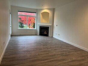 3500 E Lake Sammamish Pkwy SE in Sammamish, WA - Building Photo - Building Photo