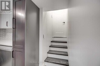 901 Brimorton Dr in Toronto, ON - Building Photo - Building Photo