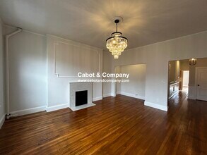 231 Beacon St, Unit 5 in Boston, MA - Building Photo - Building Photo