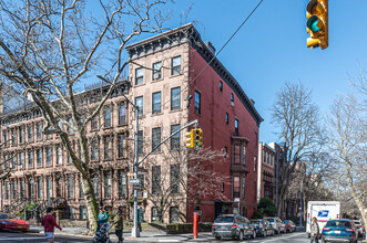 28 8th Ave in Brooklyn, NY - Building Photo - Primary Photo