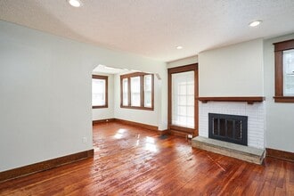 1496 Huguelet St in Akron, OH - Building Photo - Building Photo
