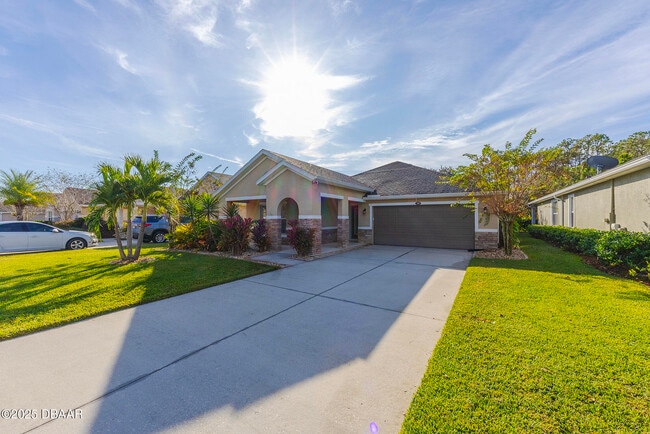 309 Grande Lake Dr in Daytona Beach, FL - Building Photo - Building Photo