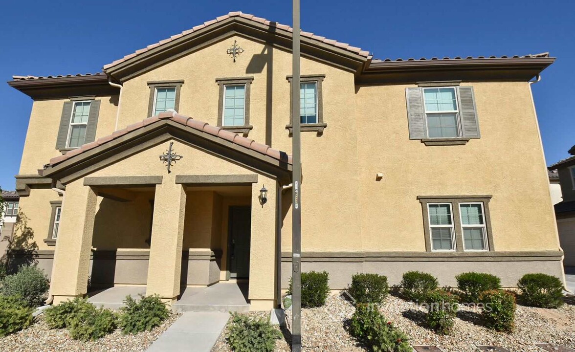 1191 N 164th Ave in Goodyear, AZ - Foto de edificio