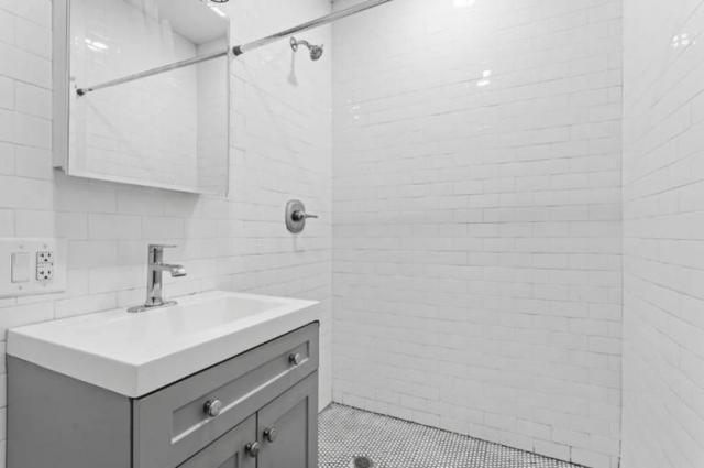 20-34 Palmetto St in Queens, NY - Building Photo - Building Photo