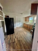401 S Clinton Ave, Unit B in Dunn, NC - Building Photo - Building Photo