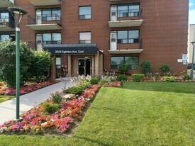 Parkway Manor Apartments