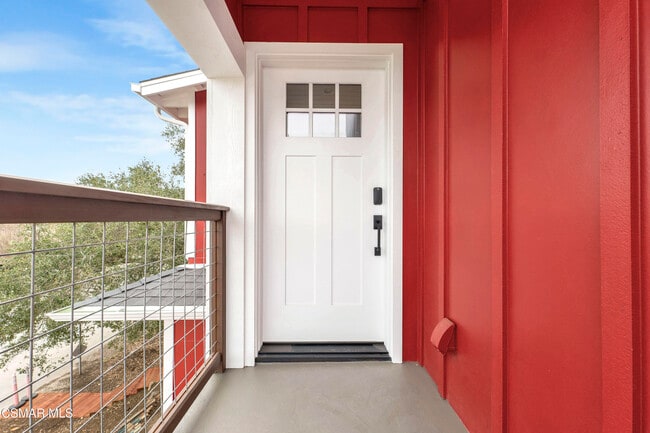 309 Fairview Rd in Thousand Oaks, CA - Building Photo - Building Photo