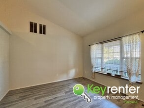 10202 E F St in Tacoma, WA - Building Photo - Building Photo