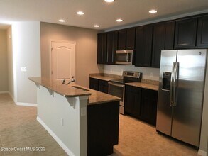 967 Zambrana St SE in Palm Bay, FL - Building Photo - Building Photo