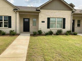 434 Ronnie Drive SE in Hartselle, AL - Building Photo