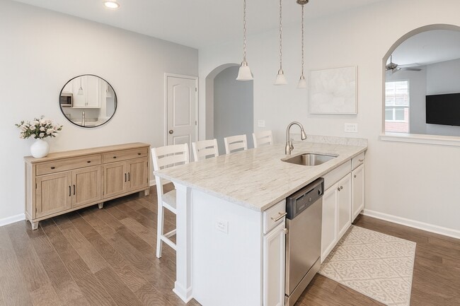 1114 Evergreen Ave in Des Plaines, IL - Building Photo - Building Photo