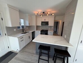 1960 Pomona Ave in Costa Mesa, CA - Building Photo - Building Photo